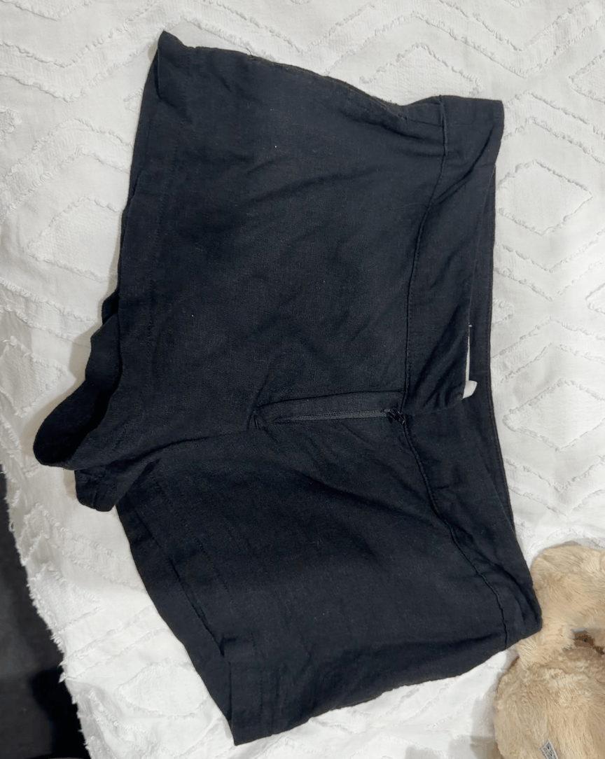 Other Linen Blend Tailored Micro Short in Black Size 27" / US 4 / IT 40 - 1 Thumbnail