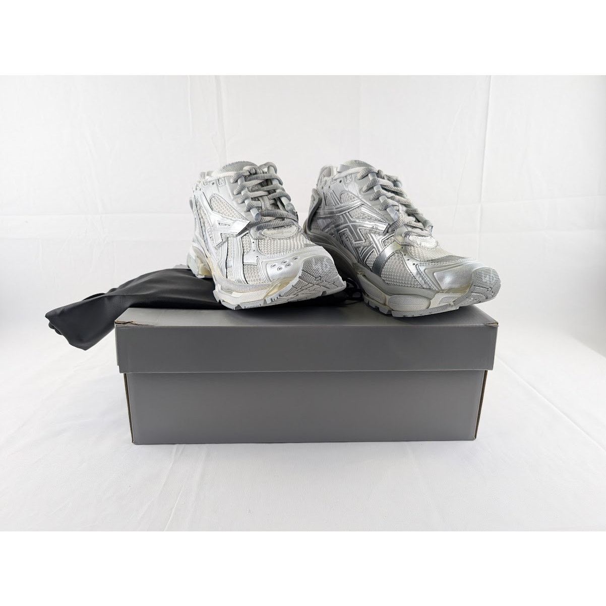 Balenciaga o1rshd1 Upper Mesh Rubber Metallic Runner in Silver/Grey Size US 13 / EU 46 - 14 Thumbnail