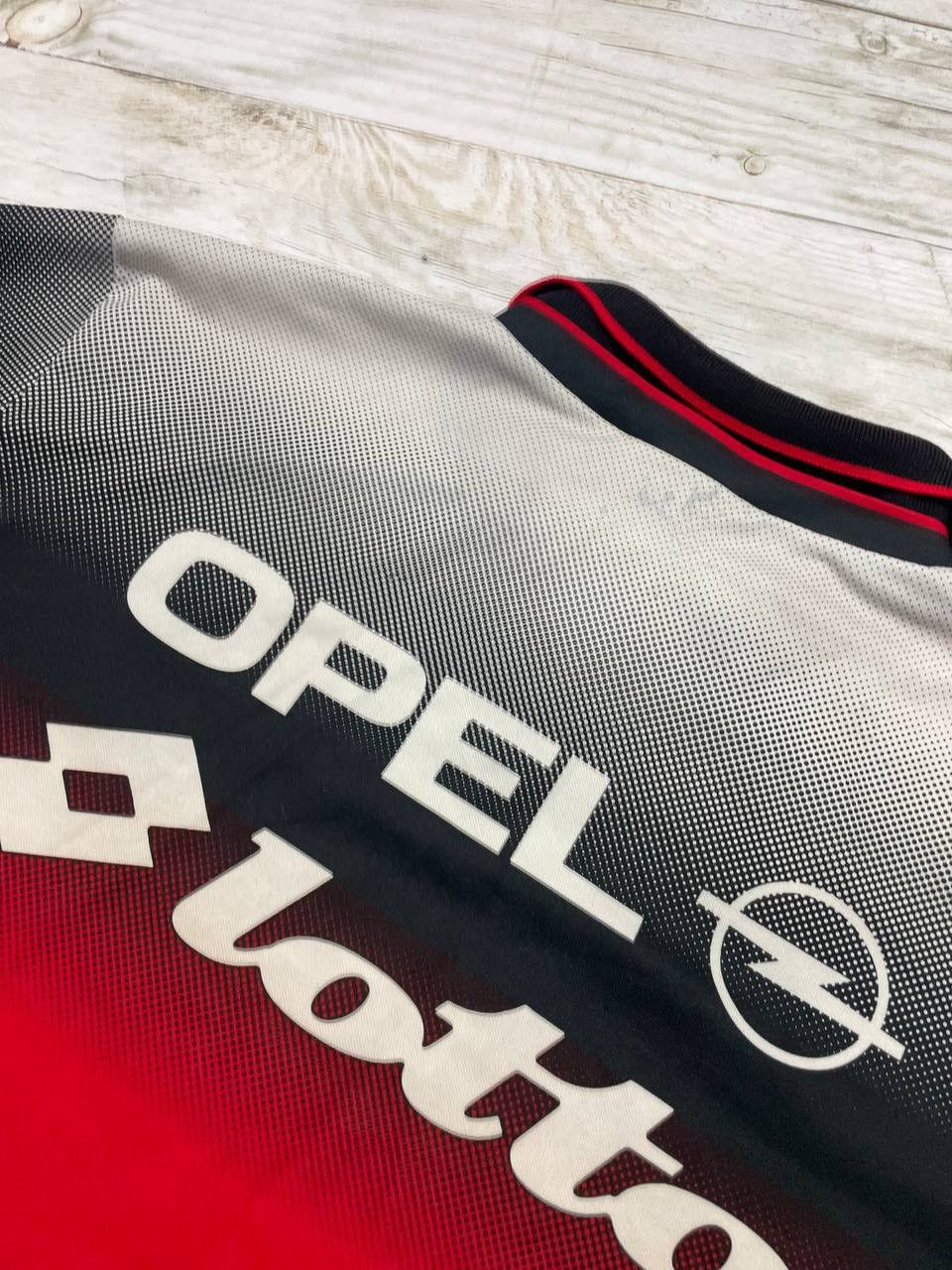 Lotto Sport Lotto AC Milan 1995 1996 Training Shirt Soccer Jersey Size US XL / EU 56 / 4 - 19 Thumbnail