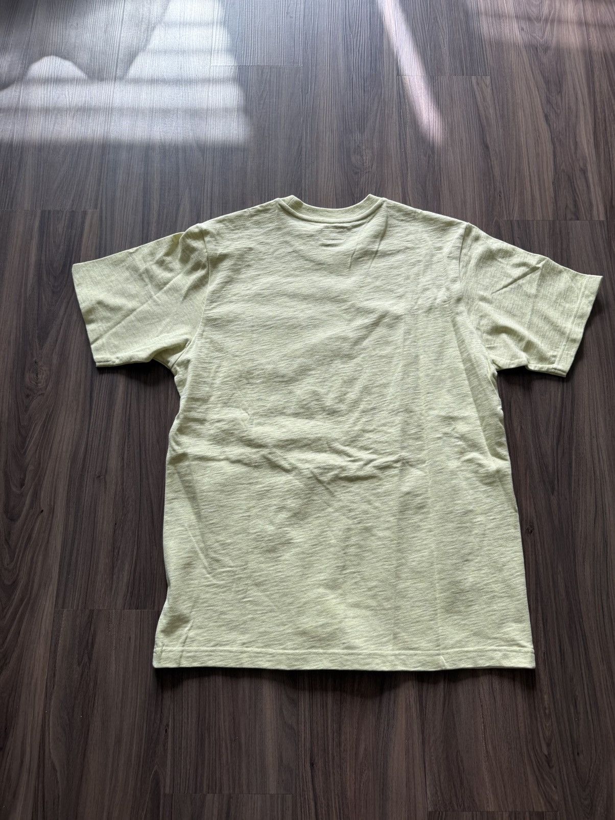 Supreme Supreme Heavyweight Pocket Tee Light Yellow Size L – Logo Size US L / EU 52-54 / 3 - 6 Thumbnail