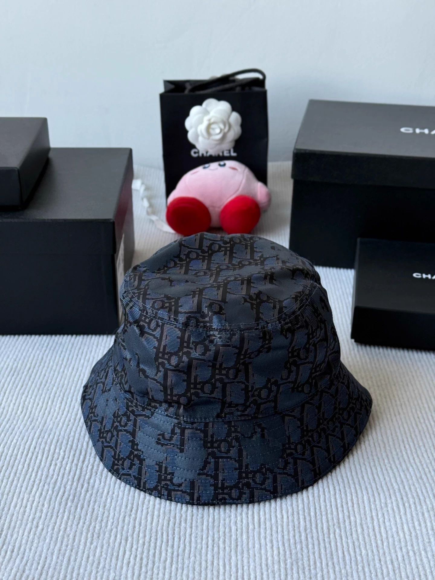 Dior Dior Deep Blue Oblique Fisherman Hat M Worn Once Size ONE SIZE - 1 Thumbnail