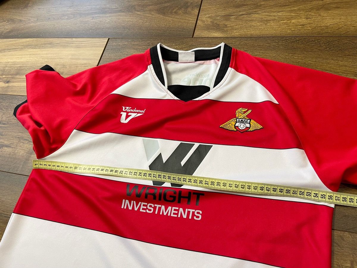 Nike Doncaster Rovers Shirt Large Red Vandanel Jersey 2009/2010 Size US L / EU 52-54 / 3 - 16 Thumbnail