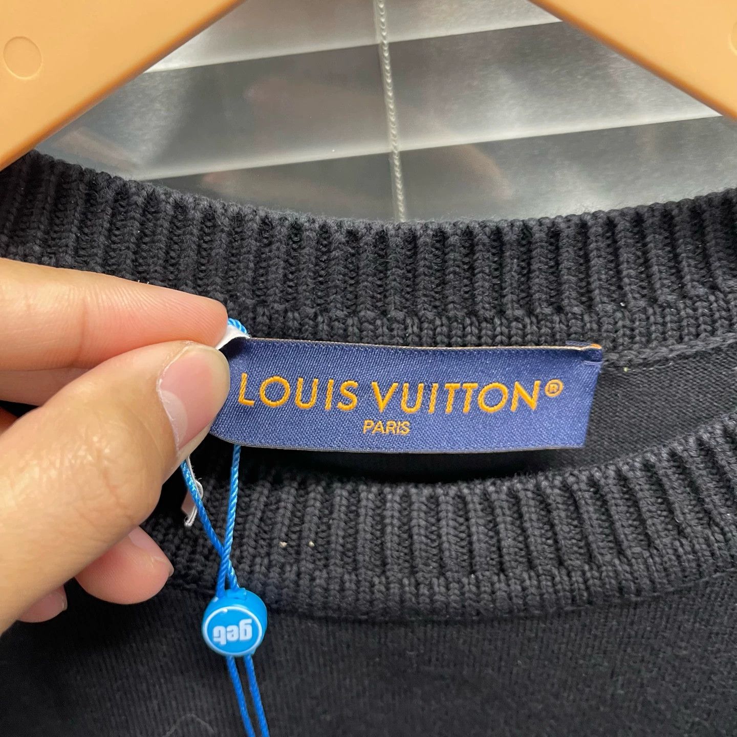 Louis Vuitton LV Black Pin Short Sleeve L New Size US L / EU 52-54 / 3 - 3 Thumbnail
