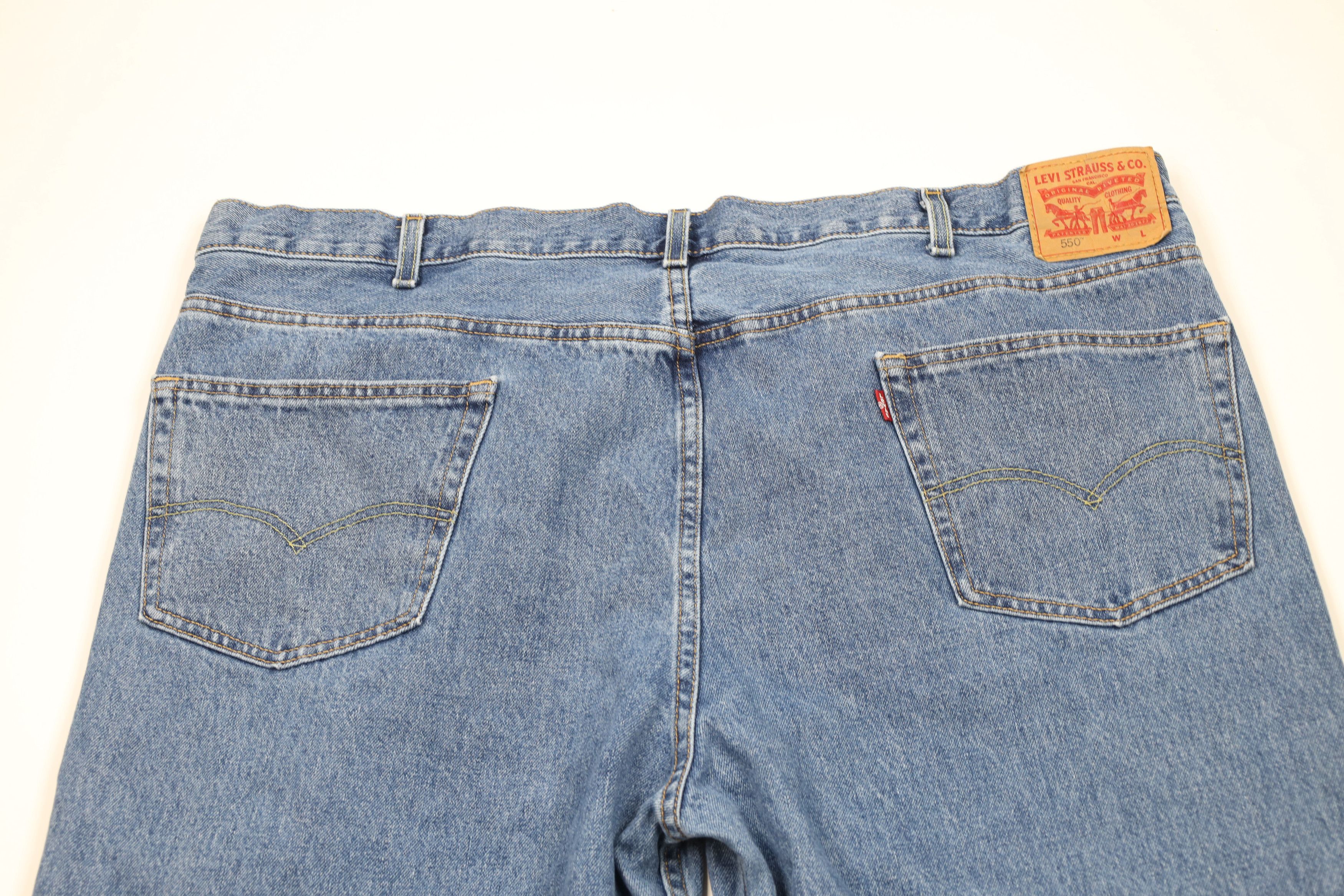 Levi's Vintage Y2K Levis 550 Relaxed Fit Denim Jeans Blue Cotton Size US 44 / EU 60 - 9 Thumbnail