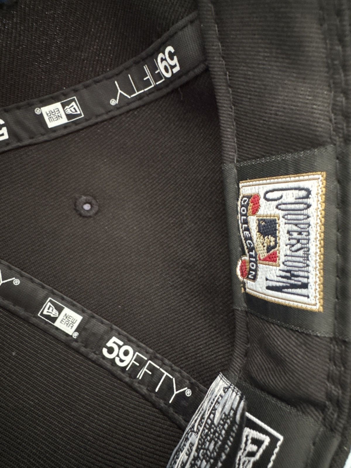 New Era EXCLUSIVE CHICAGO WHITE SOX W/ COMISKEY PARK SIDE PATCH Size ONE SIZE - 5 Thumbnail