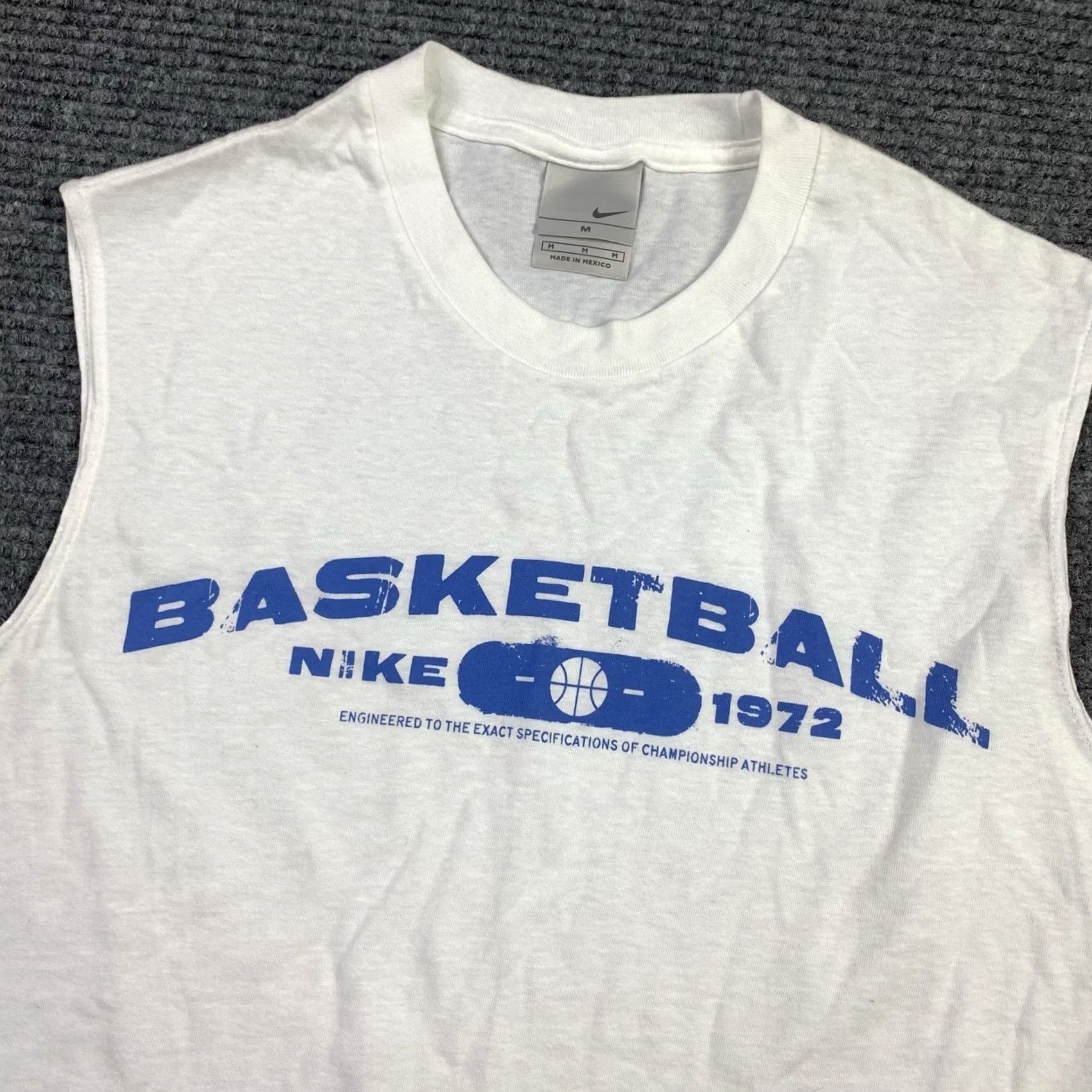 Nike VINTAGE Nike Basketball Tank Top Mens Medium White Sleeveless Athletic Shirt Size US M / EU 48-50 / 2 - 7 Thumbnail