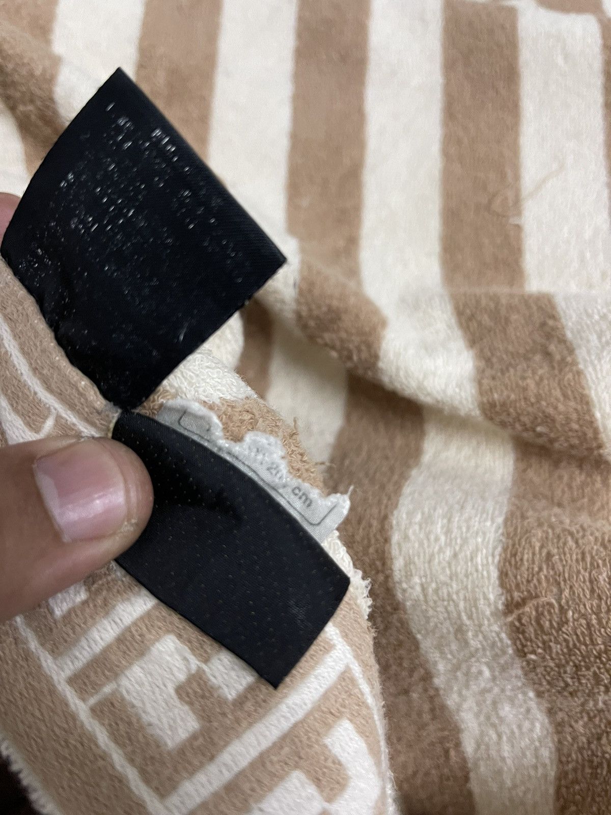 Designer × Fendi VINTAGE FENDI BLANKET VERY RARE Size ONE SIZE - 7 Thumbnail