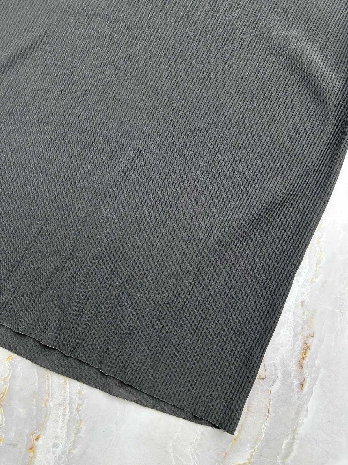 Japanese Brand Vintage Pleated T-Shirt Size US M / EU 48-50 / 2 - 5 Thumbnail
