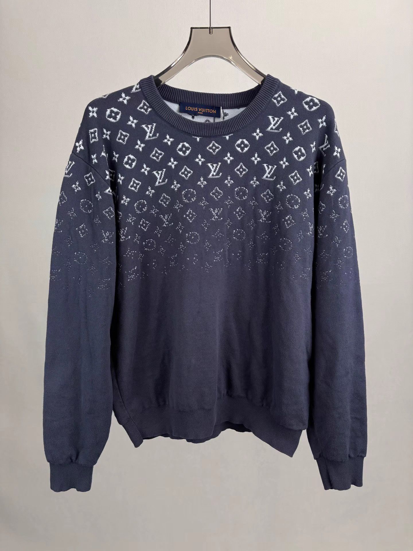 Louis Vuitton LOUIS VUITTON Grey Blue Gradient Monogram Knit Sweater Size US M / EU 48-50 / 2 - 1 Thumbnail