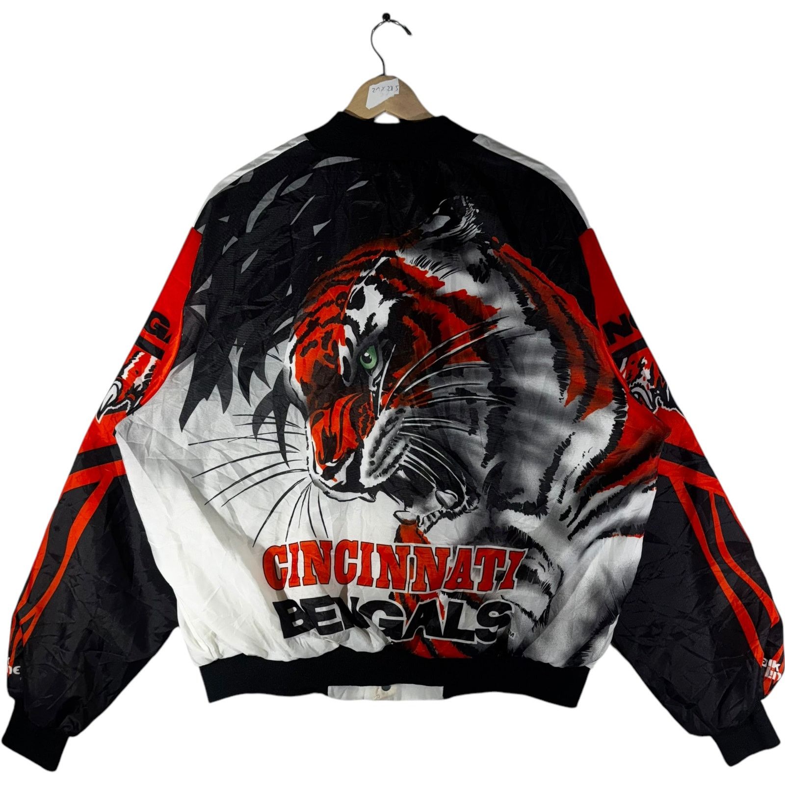 Chalk Line Vintage Chalk Line Cincinnati Bengals Fanimation NFL Jacket Size US XL / EU 56 / 4 - 5 Thumbnail