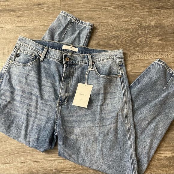 Kancan USA NWT KanCan Fort Collins High Rise Slouch Straight Jeans Ligh Size 31" - 1 Thumbnail