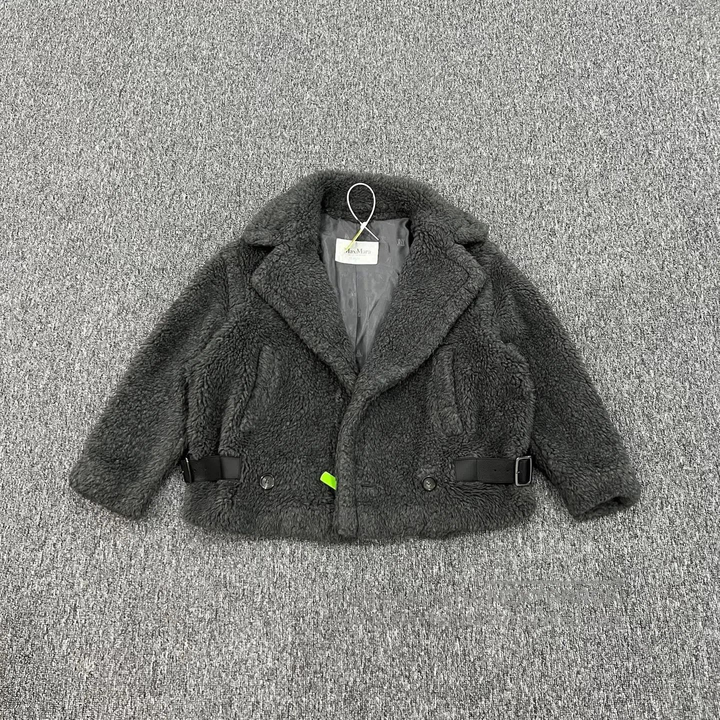 Max Mara MaxMara size 38 Short gray teddy bear jacket| Size M / US 6-8 / IT 42-44 - 1 Thumbnail