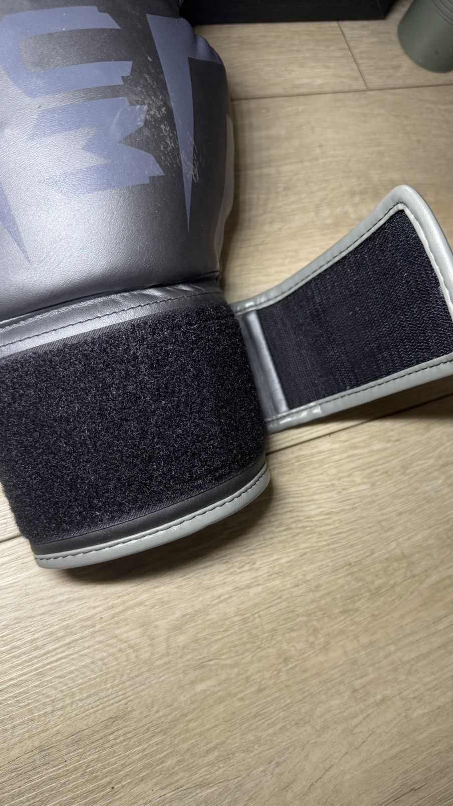 Other Grey Venum Elite Boxing Gloves Size ONE SIZE - 5 Thumbnail