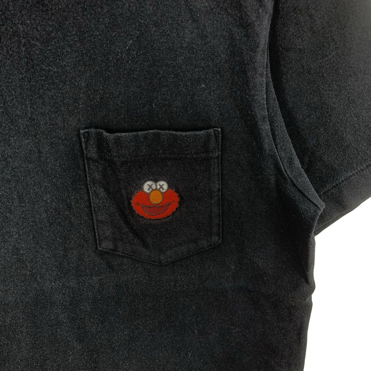 Kaws KAWS x UNIQLO Sesame Street Companion Collection Tee Shirt Size US XS / EU 42 / 0 - 5 Thumbnail