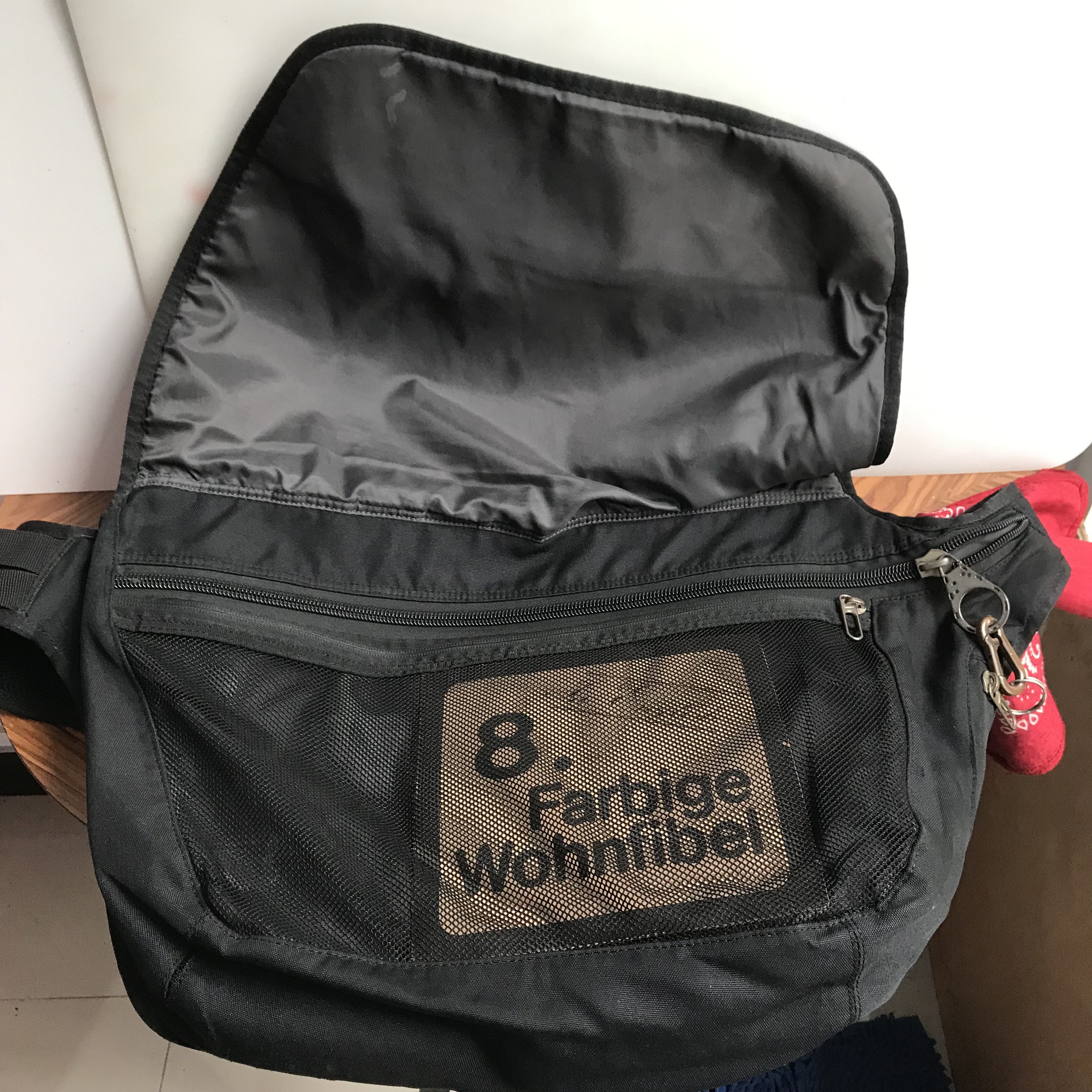 Nike Vintage NIKE Old Messenger bag Shoulder bag Nylon Black Size ONE SIZE - 10 Thumbnail