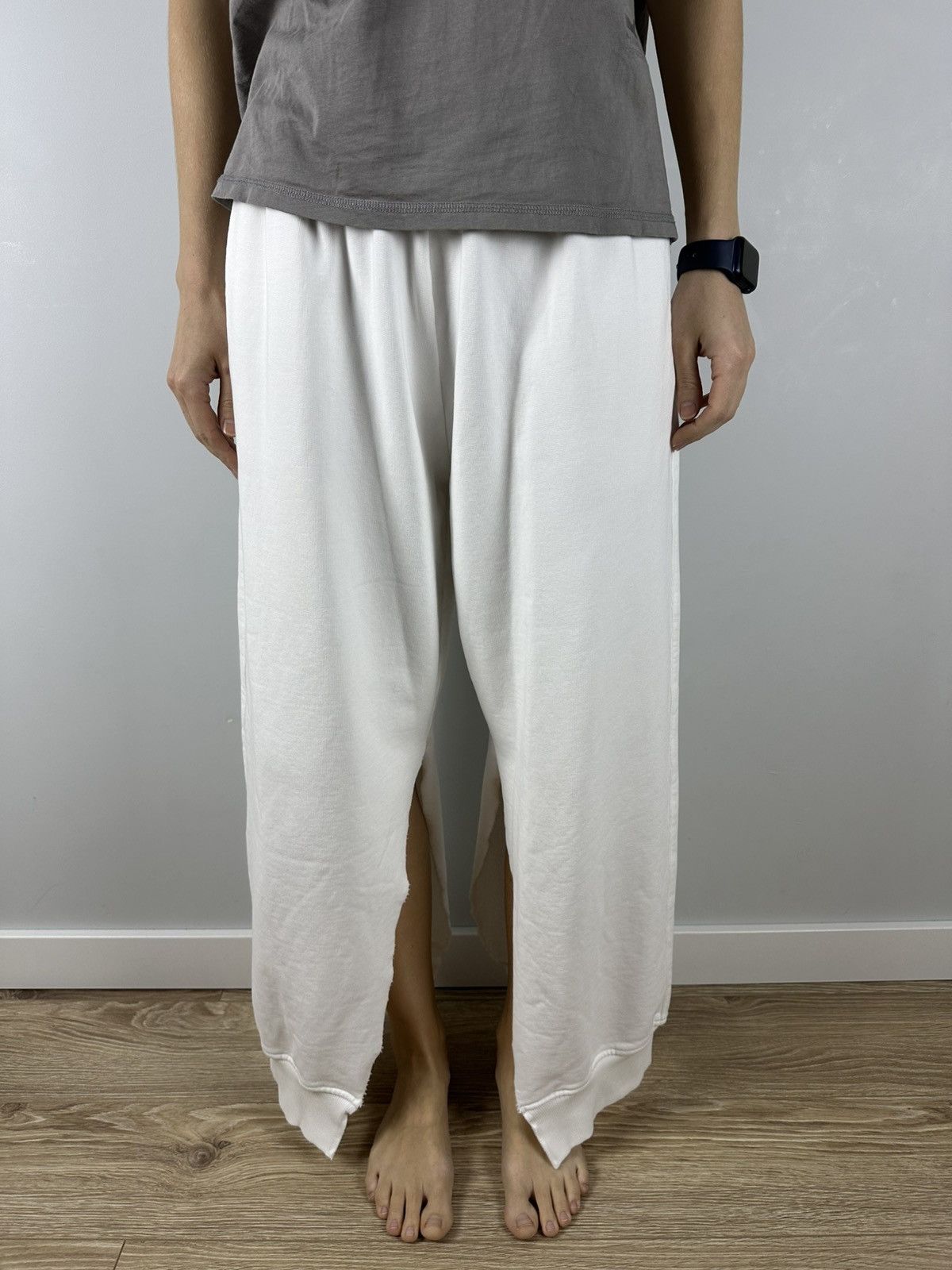 Maison Margiela Rare MM6 Maison Margiela Easy Wide Sweat Pants White Size 26" / US 2 / IT 38 - 8 Thumbnail