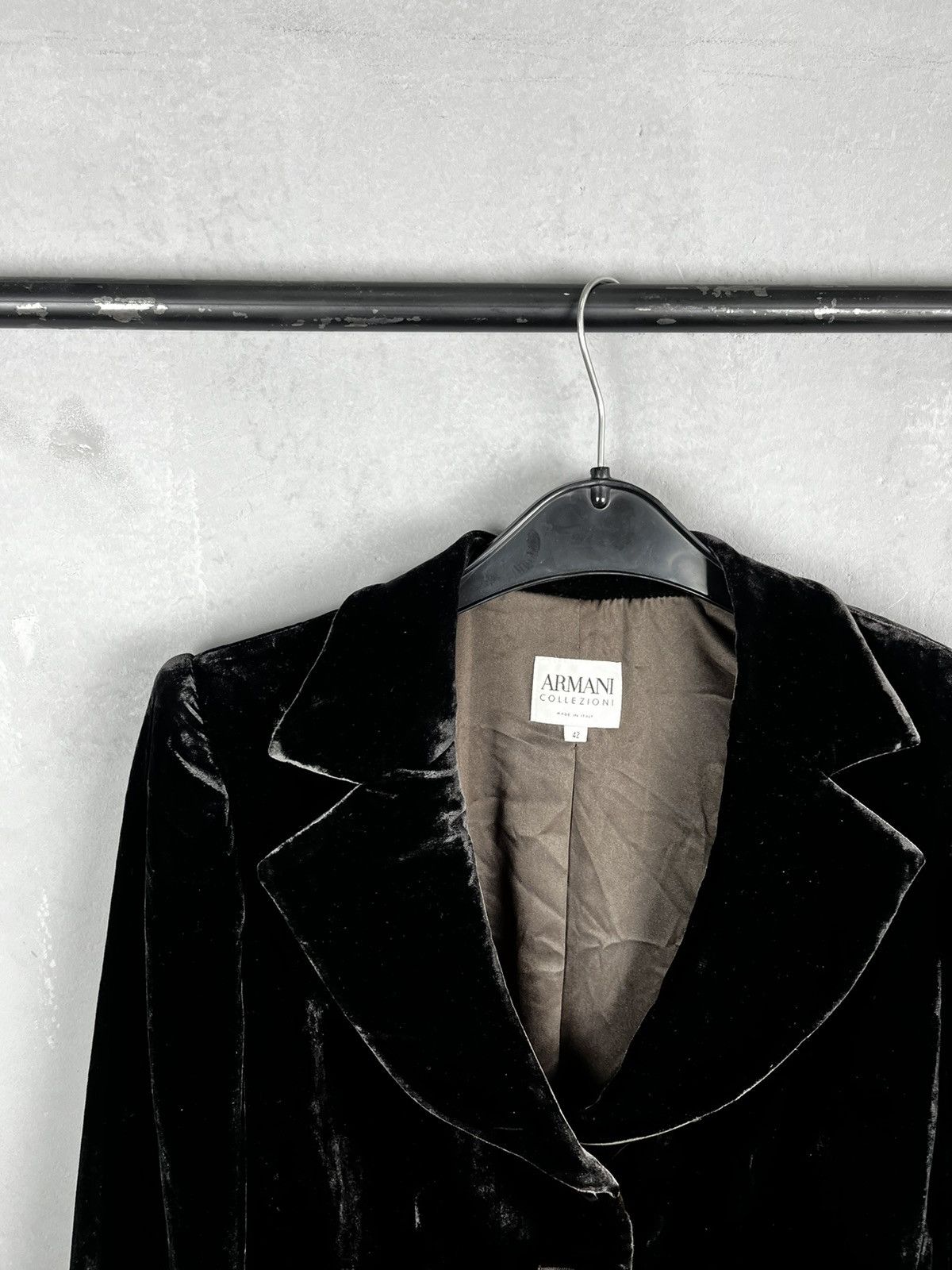 Armani Collezioni × Giorgio Armani Vintage 90s Armani Jeans Velour Striped Black Women's Blazer Size M / US 6-8 / IT 42-44 - 2 Thumbnail