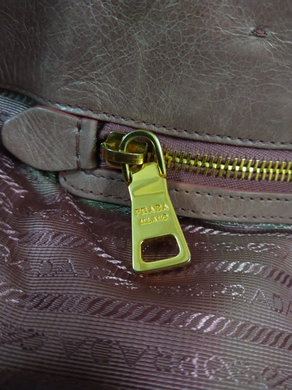 Prada Authentic Prada Vitello Shine Shoulder Bag Size ONE SIZE - 22 Thumbnail