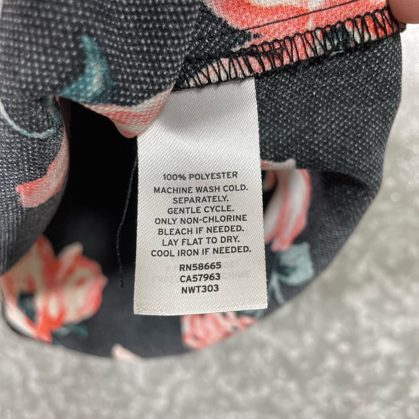 14th & Union 14th & Union Black & Pink Floral Sleeveless Blouse - Size 8 Size M / US 6-8 / IT 42-44 - 6 Thumbnail