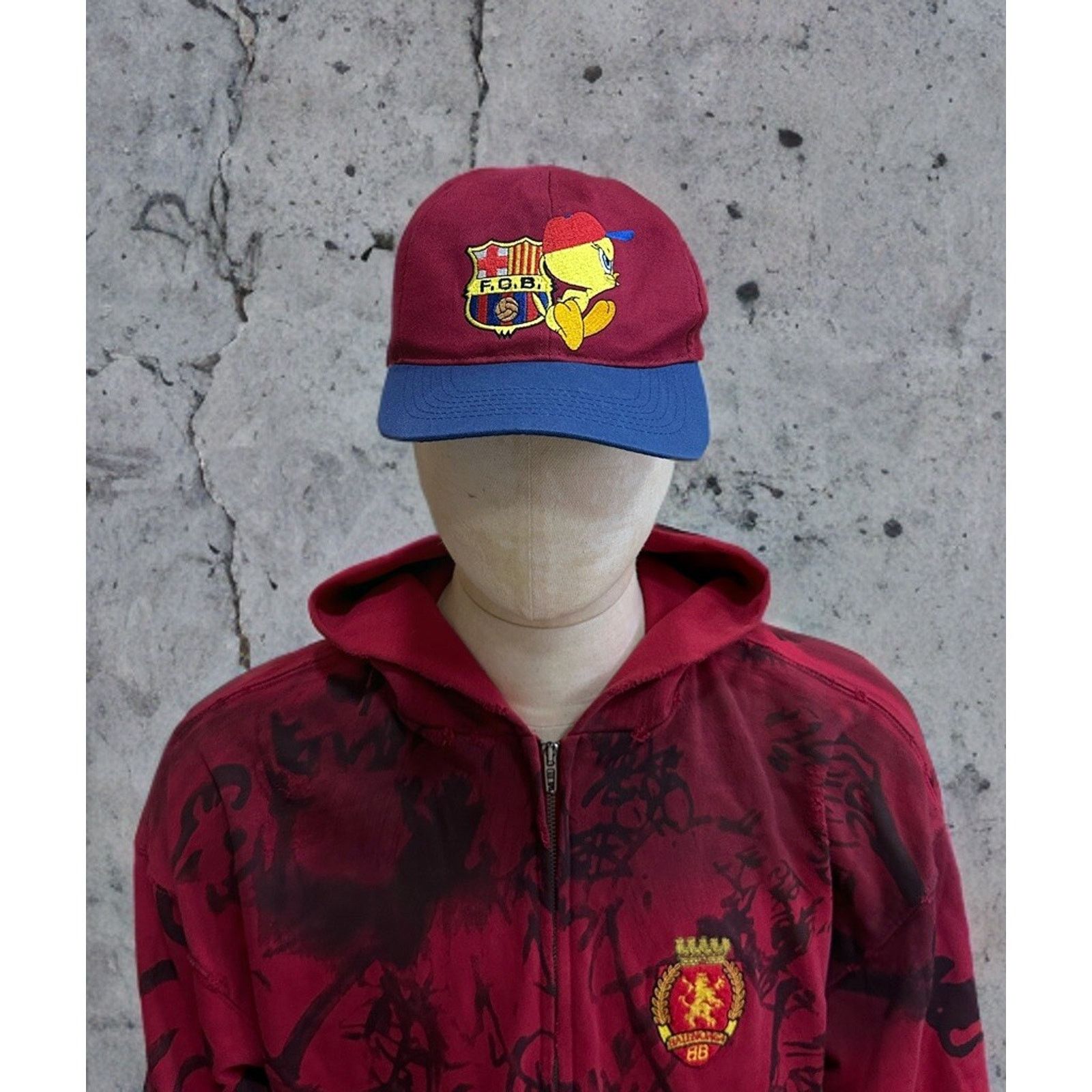 Vintage × Warner Bros Vintage 1998 F.c Barcelona X Looney Tunes Tweety Basebal Cap Size ONE SIZE - 1 Thumbnail