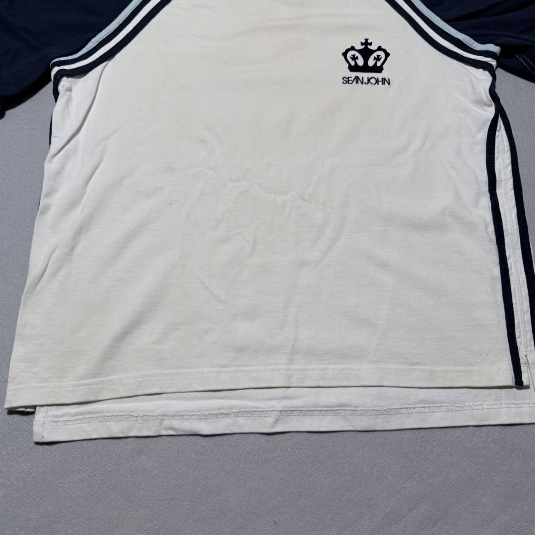 Sean John Sean John T-Shirt Men Navy White Crown Logo Short Sleeve Small - Vintage? No - Cotton Crew Neck Lightweight Solid White/Navy Logo T-Shirt Men XS/S Size US S / EU 44-46 / 1 - 7 Thumbnail