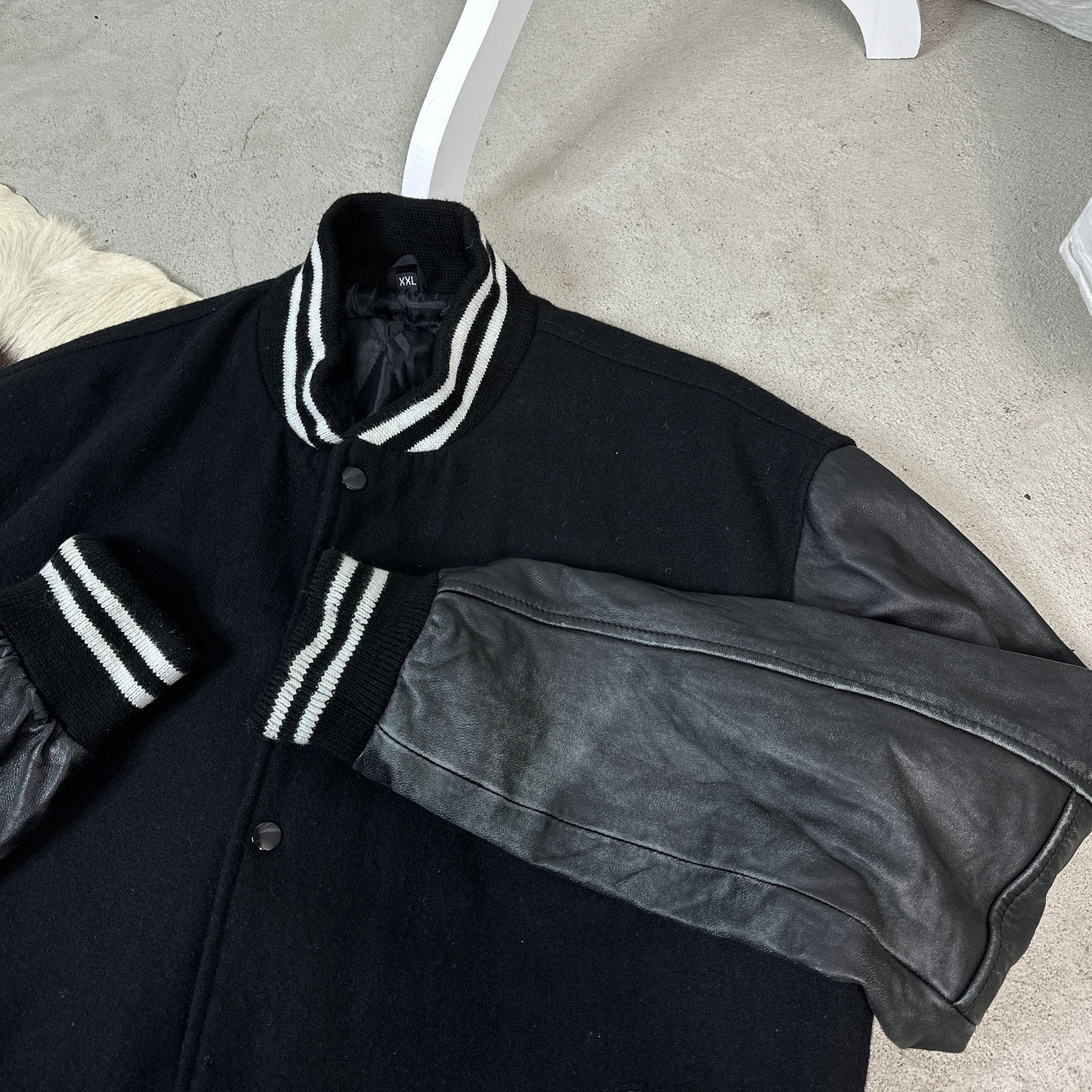 Vintage Vintage Varsity Wool & Leather Jacket Size US XXL / EU 58 / 5 - 5 Thumbnail