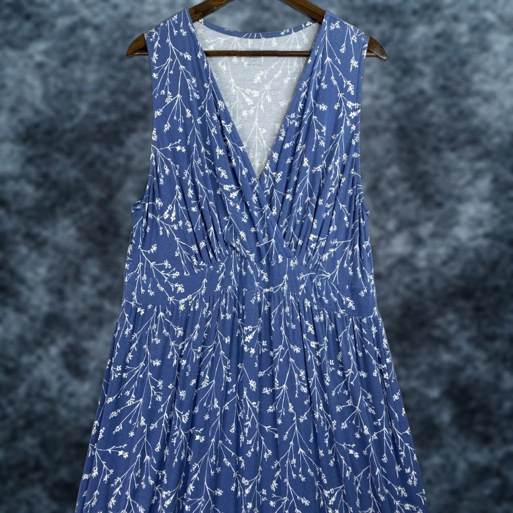 Vintage 41 Hawthorn Maxi Dress 1X Blue Floral V-Neck Sleeveless Knit Rayon Spandex Stretch Casual Summer Spring Fall Women's Maxi Dress Size XL / US 12-14 / IT 48-50 - 1 Thumbnail