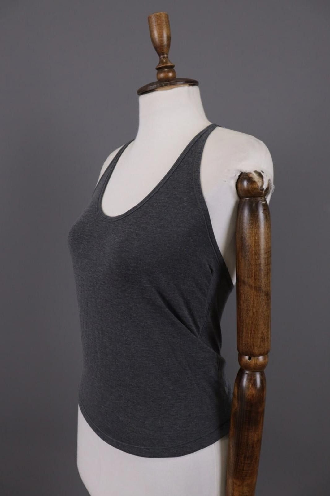 Lululemon Lululemon Athletica Gray Running Top Sleeveless Shirt Size M / US 6-8 / IT 42-44 - 8 Thumbnail