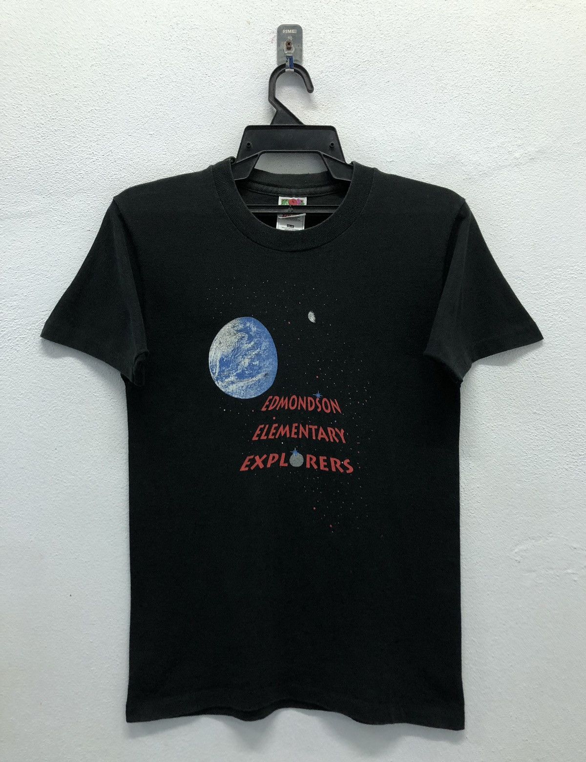 Fruit Of The Loom Vintage Fruit Of The Loom Made In Usa T-Shirt Size US S / EU 44-46 / 1 - 1 Thumbnail