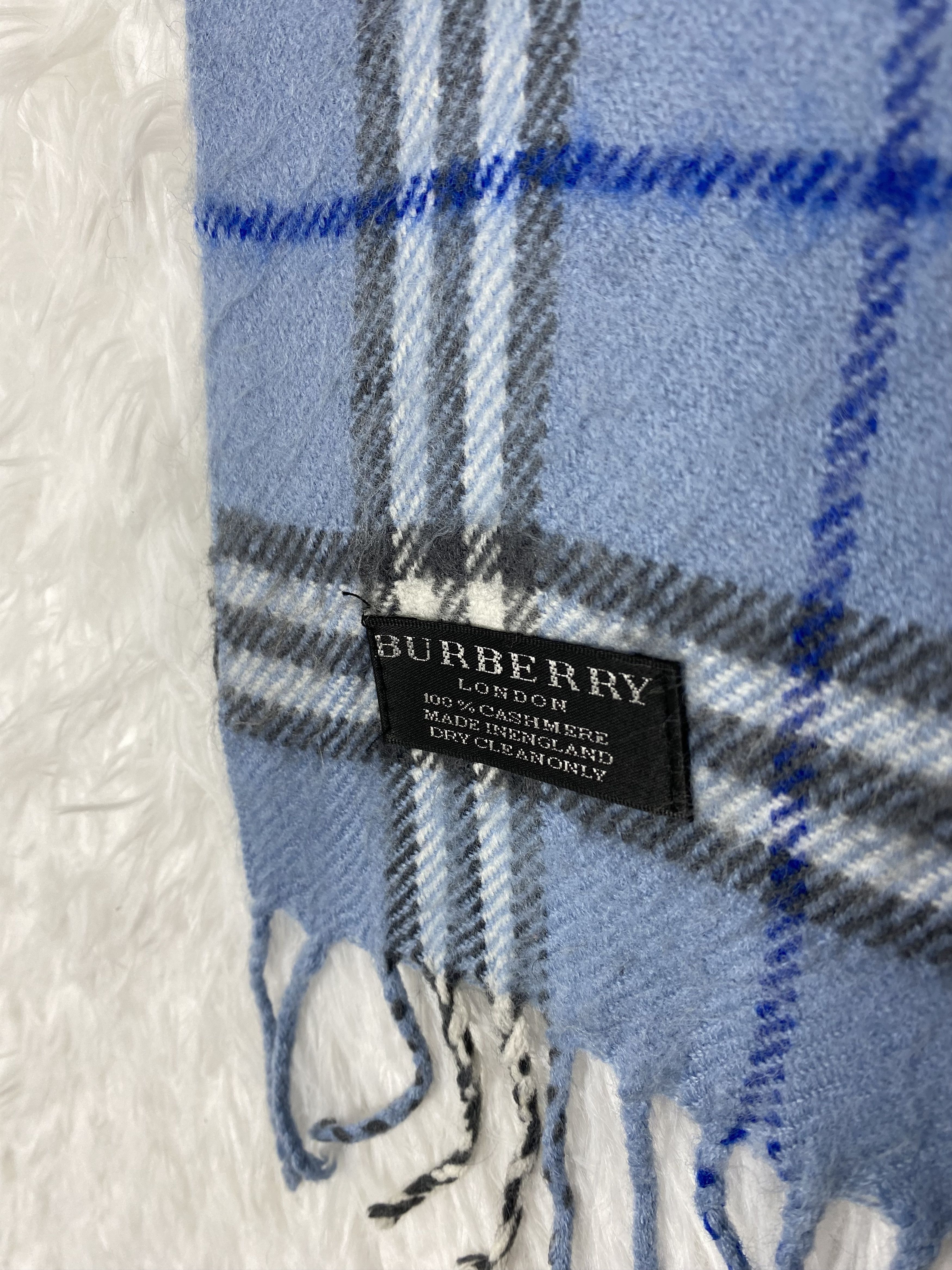 Burberry Vintage Burberry Scarf / Muffler Neckwear PM0005 Size ONE SIZE - 2 Thumbnail