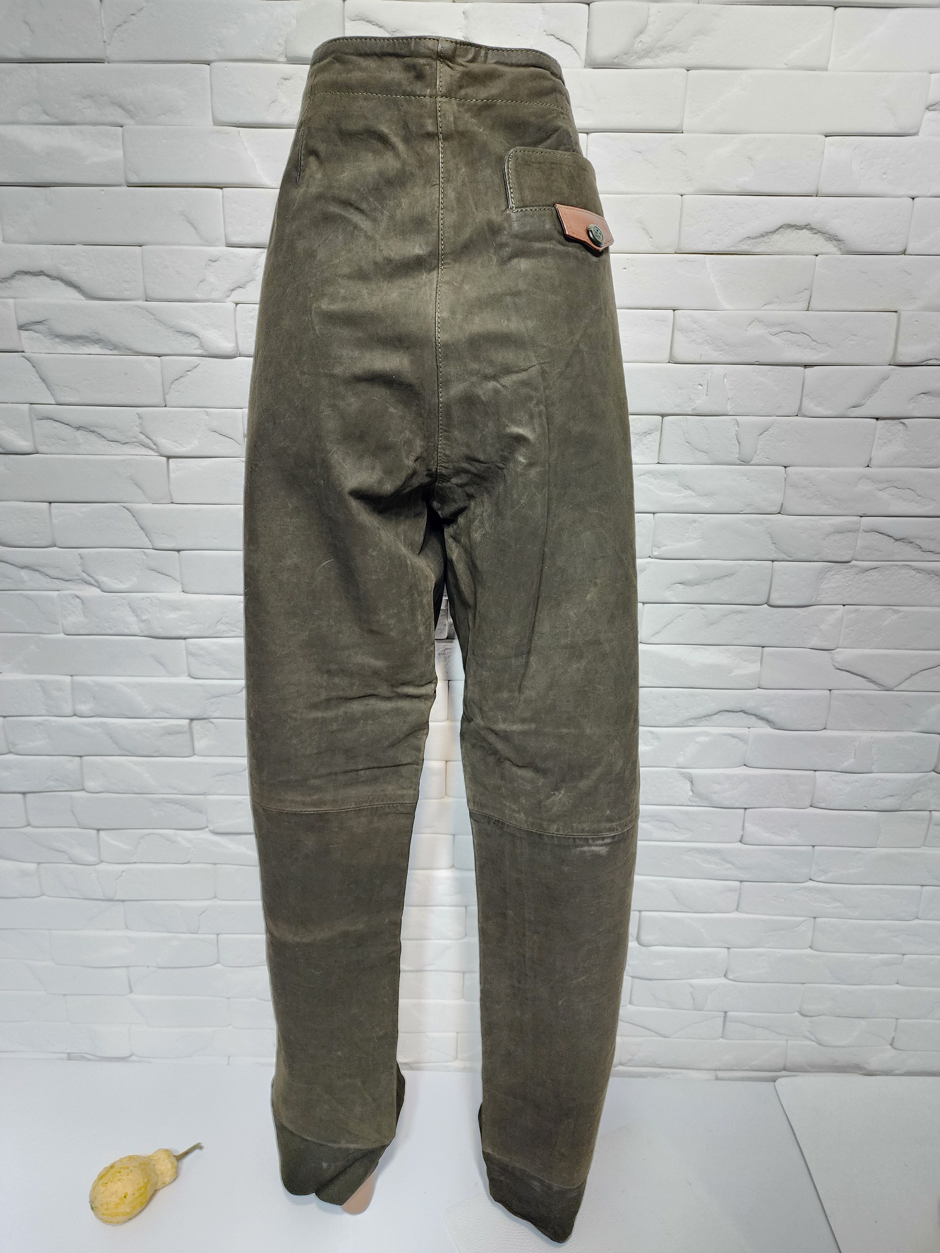Genuine Leather Green Leather Pants: Women's Stylish Suede Trousers Size 28" / US 6 / IT 42 - 5 Thumbnail