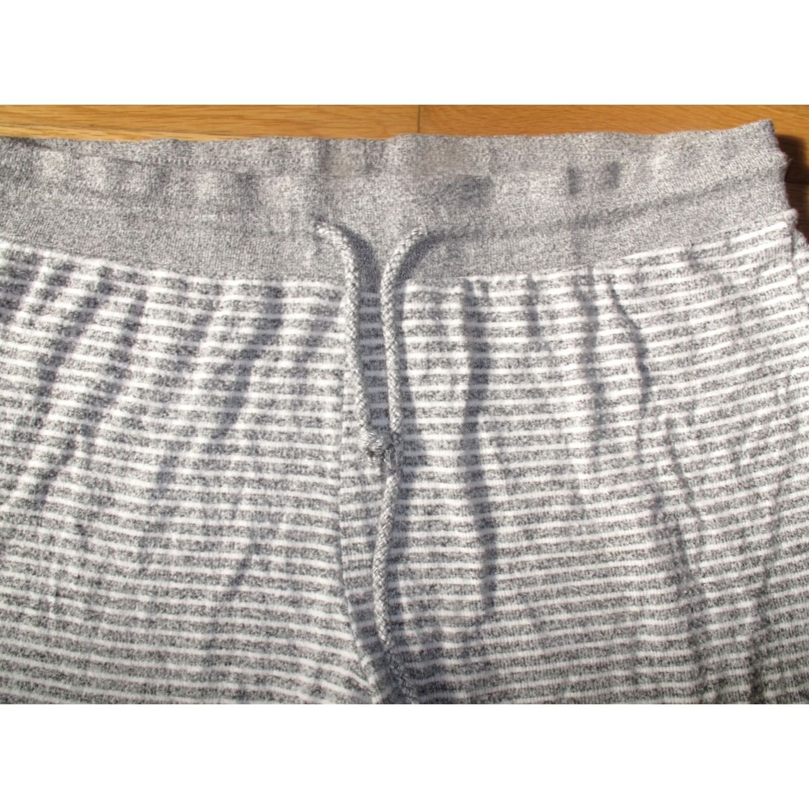 Vintage Free Press SweatPants Women's L Gray White Striped Rayon Comfort Drawstring Sweatpants Regular Skinny Front Size 36" / US 14 / IT 50 - 3 Thumbnail