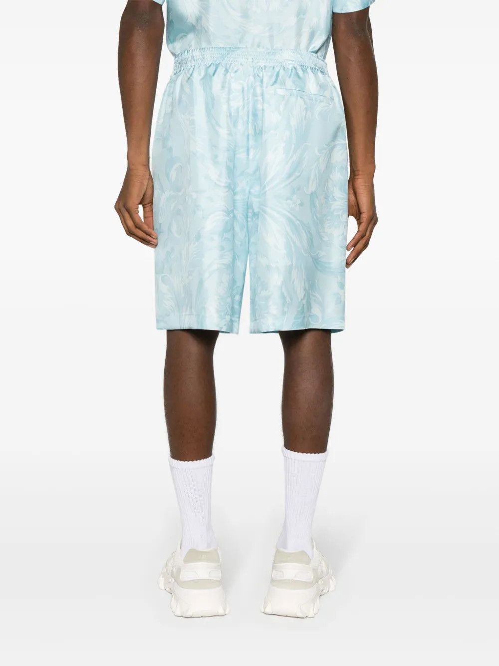 Versace o1y0525 Short in Sky Blue Size US 30 / EU 46 - 4 Thumbnail
