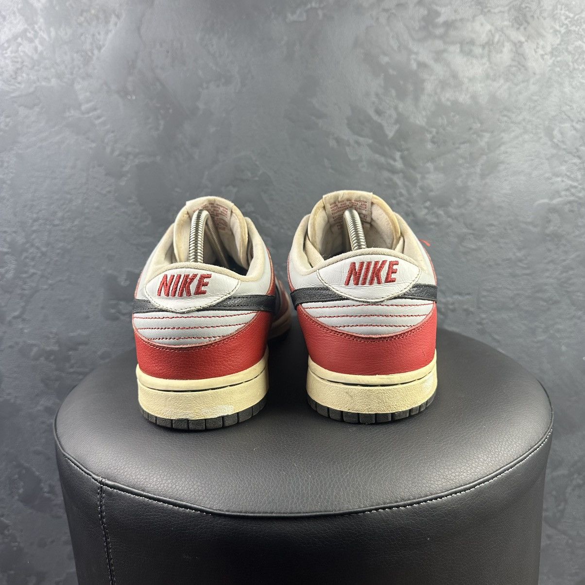 Nike × Vintage Rare! Vintage 2005 Nike Dunk Low Red Sail Black Chicago Size US 10 / EU 43 - 11 Thumbnail