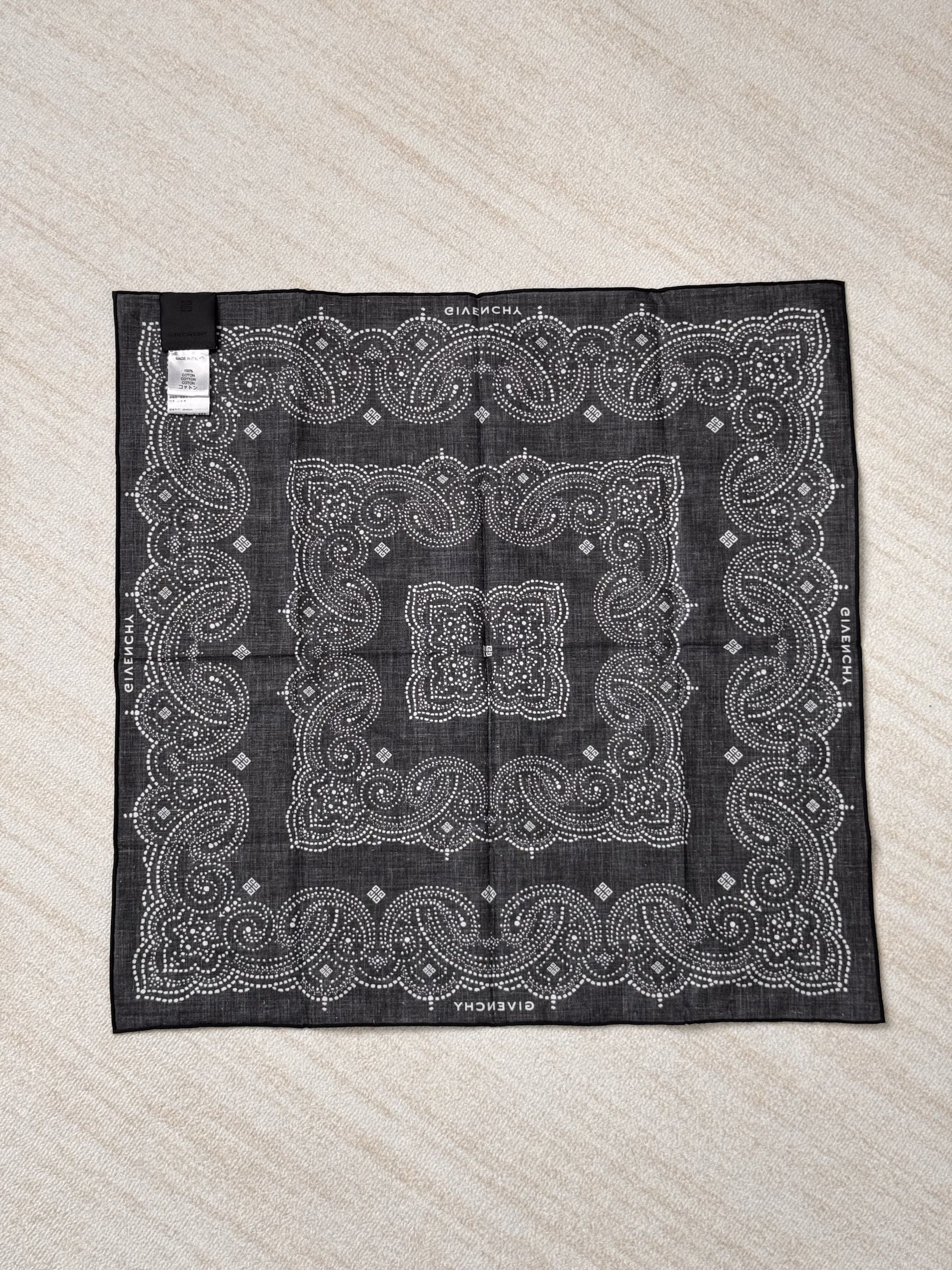 Givenchy UNWORN* GIVENCHY Printed Cotton Bandana In Black Size ONE SIZE - 5 Thumbnail