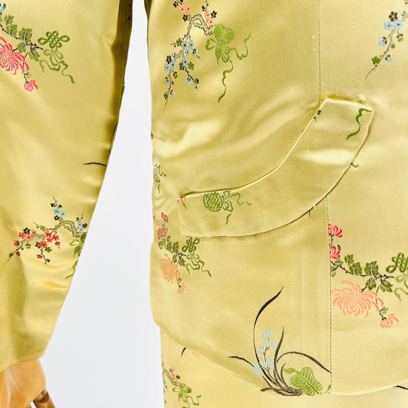 Vintage 60s Couture Gold 100% Silk Satin Cheongsam Dress Suit Size M / US 6-8 / IT 42-44 - 8 Thumbnail