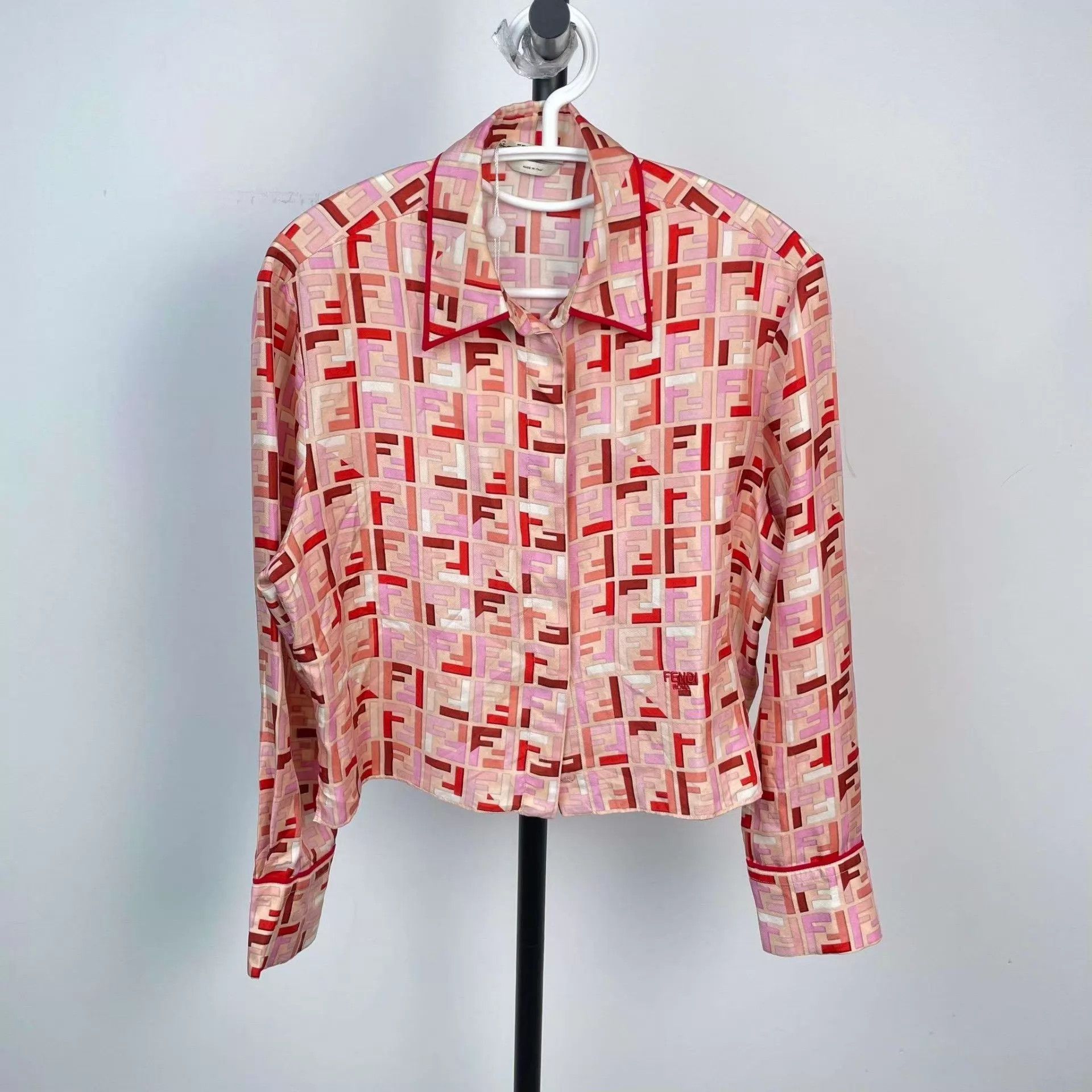 Fendi FENDI Pink Button-Down Shirt 36 Size XS / US 0-2 / IT 36-38 - 1 Thumbnail