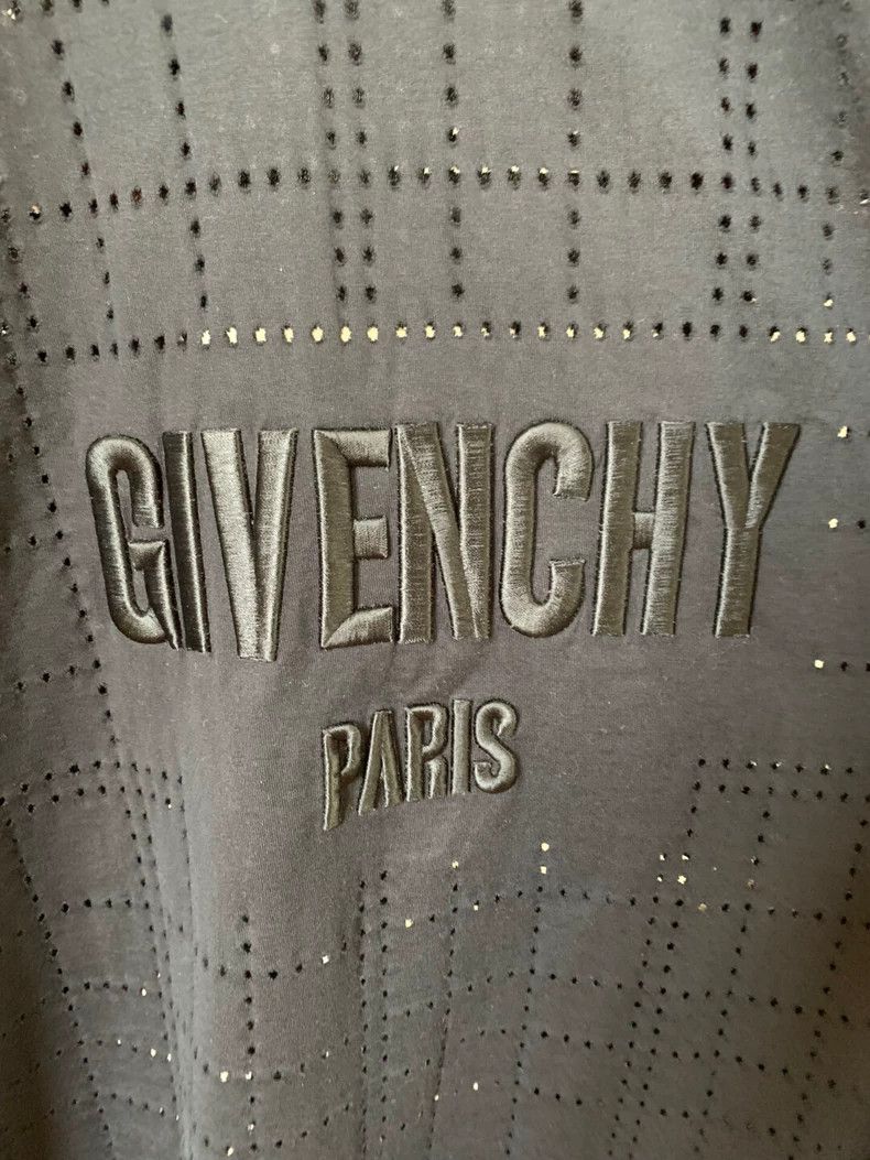 Givenchy Givenchy GVC Ripped Short Sleeve 2506-Nextarrow Size US S / EU 44-46 / 1 - 3 Thumbnail