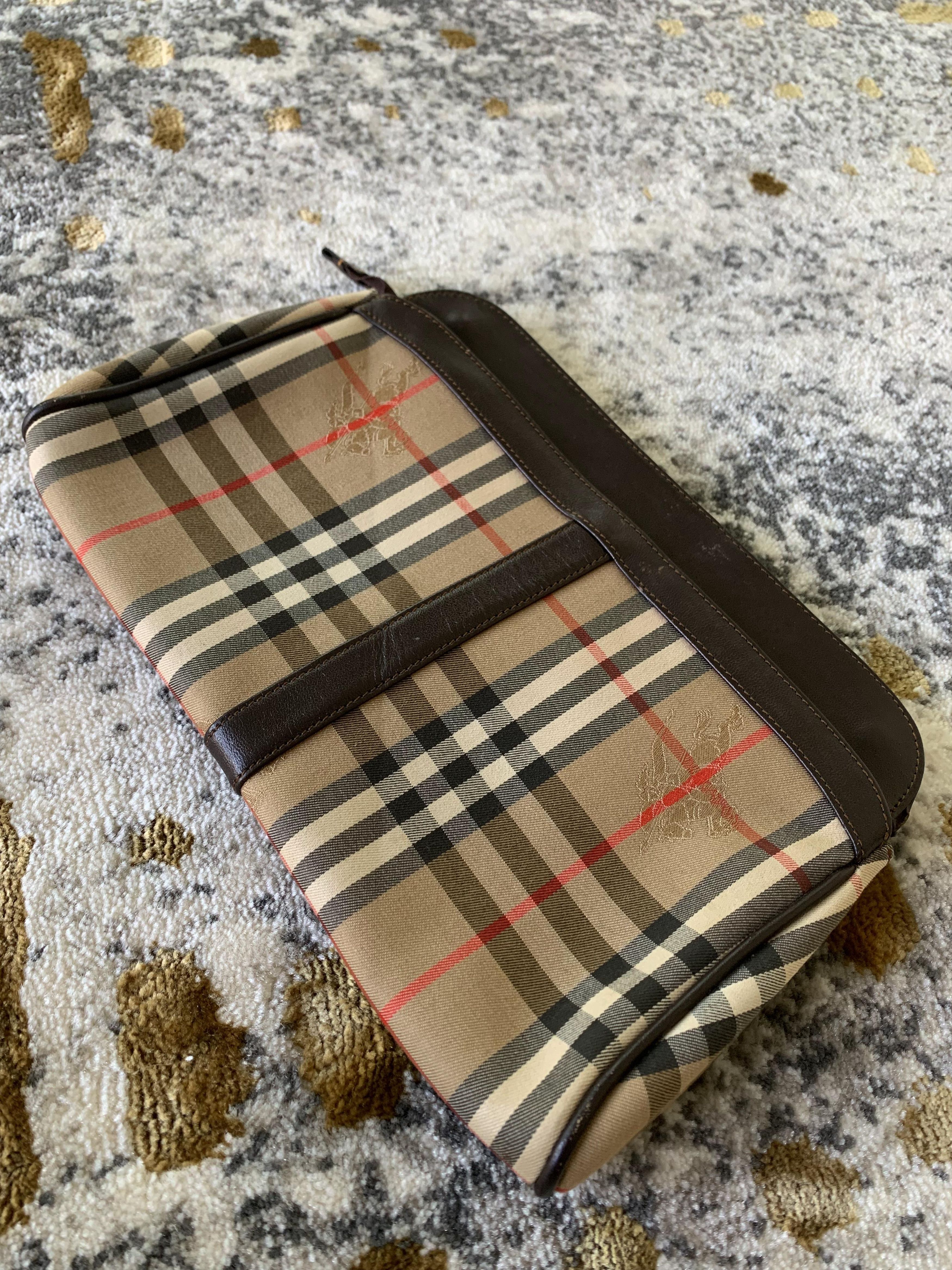 Burberry × Vintage Vintage Burberrys Nova Check Clutch Bag Canvas Beige Size ONE SIZE - 1 Thumbnail