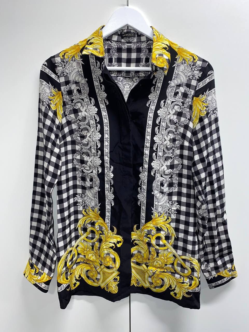 Versace Versace Medusa Gold Chain Silk Shirt Size US S / EU 44-46 / 1 - 1 Thumbnail