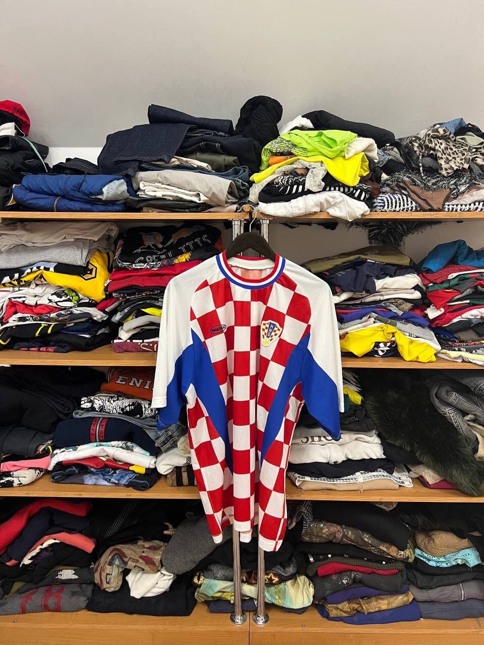 Other 1990s Croatia Reprint Soccer Jersey size XL Size US XL / EU 56 / 4 - 1 Thumbnail