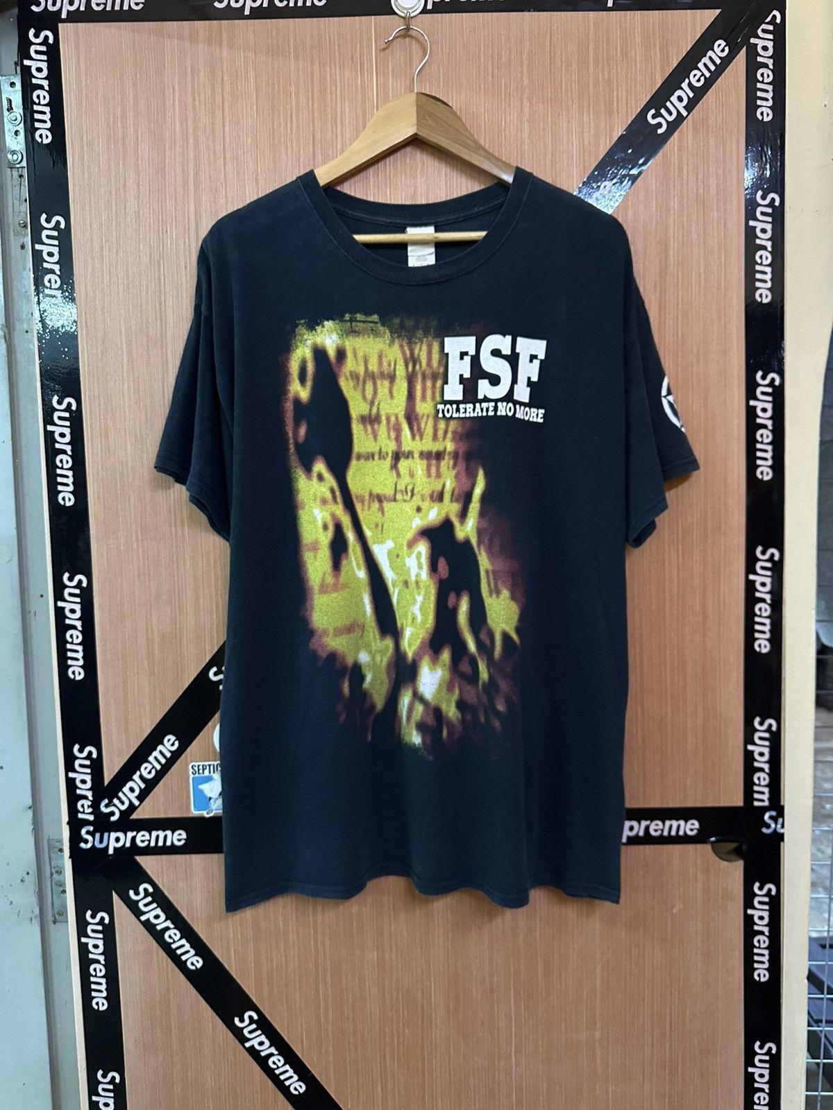 Band Tees Vintage Free Spike Free Malaysian Punk Underground XL Tees Size US XL / EU 56 / 4 - 1 Thumbnail