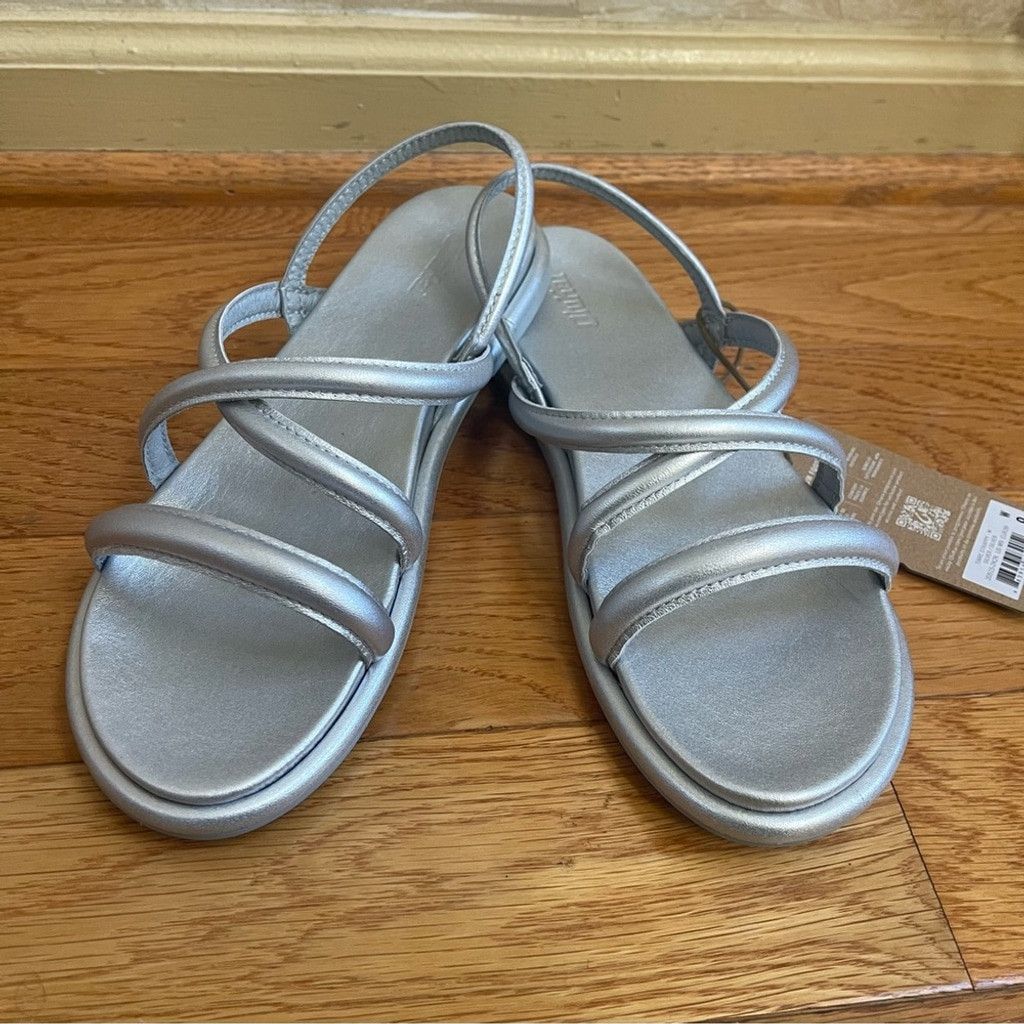 Olukai OluKai Tiare Strappy Silver Metallic Leather Sandals Size 9 Size US 9 / IT 39 - 11 Thumbnail