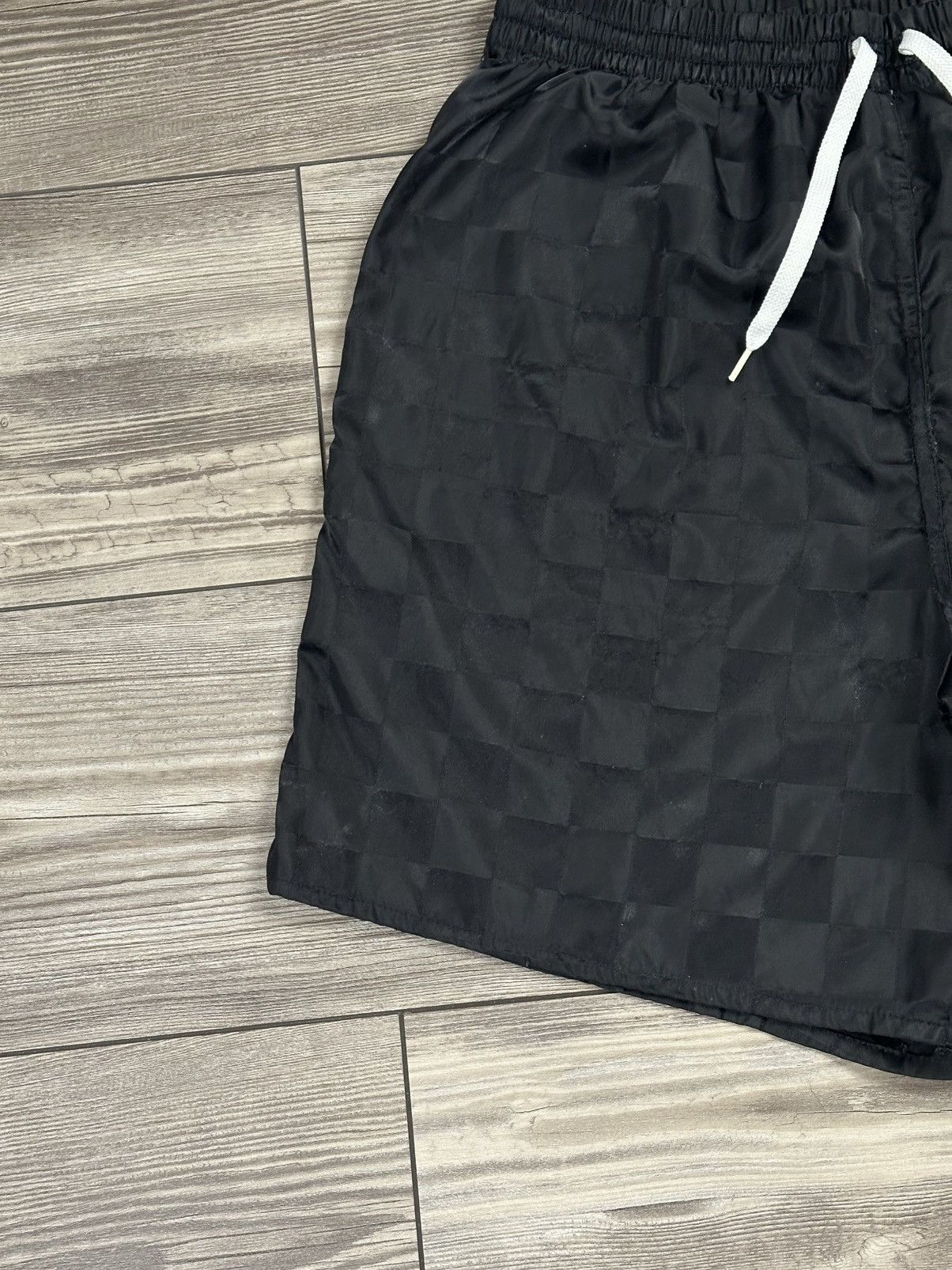 Umbro Vintage Umbro Checkered Shorts Size US 29 - 3 Thumbnail