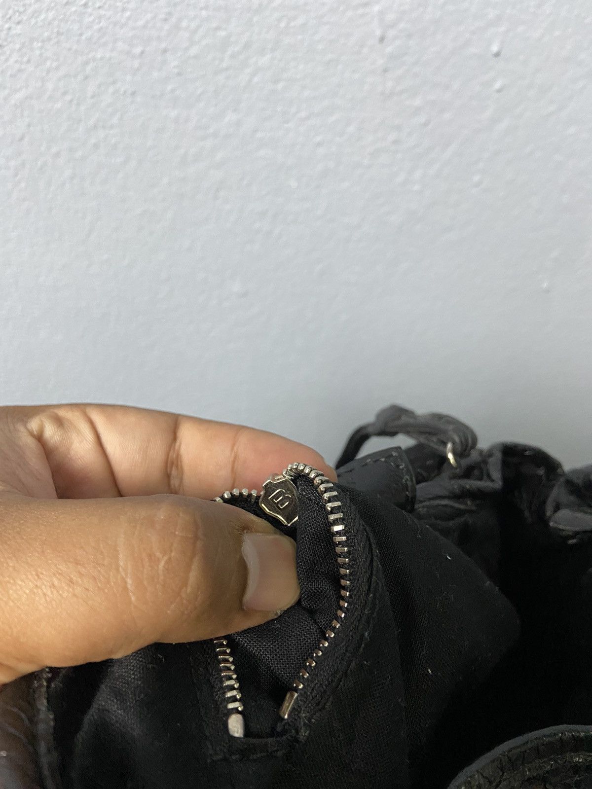Balenciaga Balenciaga Paris Crossbody Handbag Size ONE SIZE - 22 Thumbnail