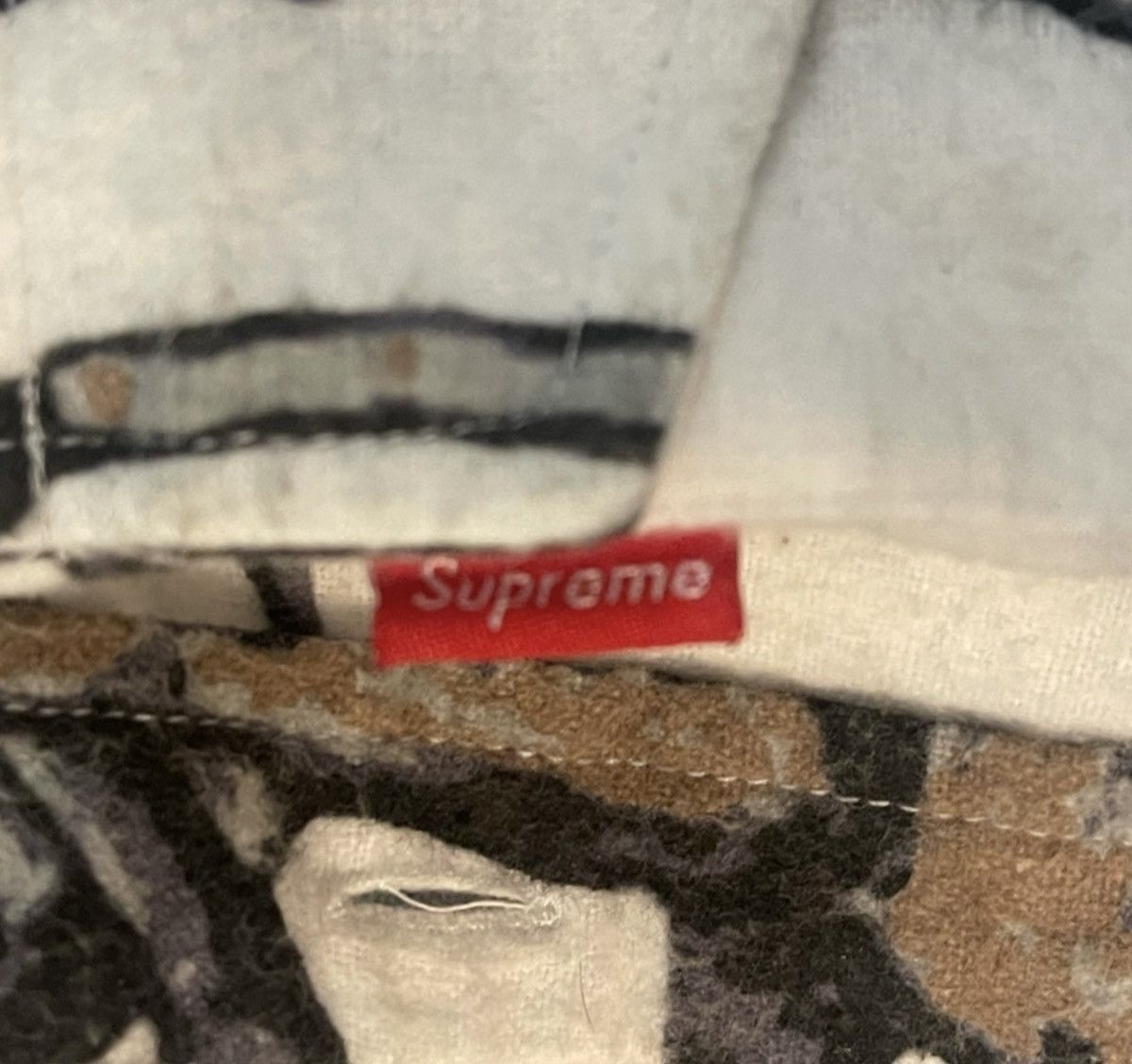 Supreme Supreme FW12 White Tree Camo Chamois shirt White Large Size US L / EU 52-54 / 3 - 2 Thumbnail