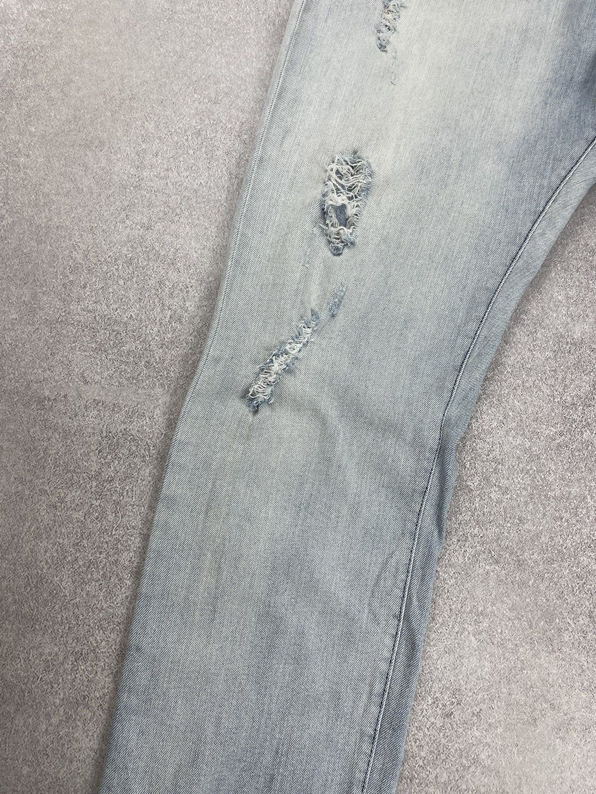 Armani × Armani Exchange Armani Exchange J13 Slim Distressed Denim Jeans Size US 40 / EU 56 - 4 Thumbnail