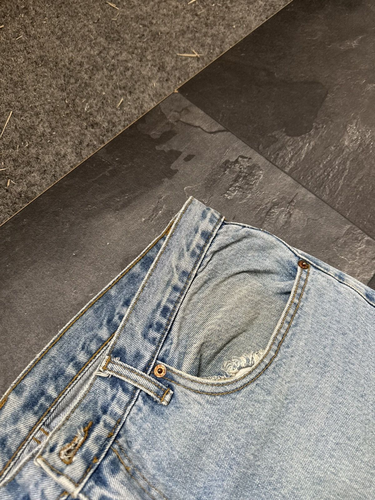 Levi's × Vintage Vintage Levi’s made in USA blue denim jeans Size US 36 / EU 52 - 9 Thumbnail