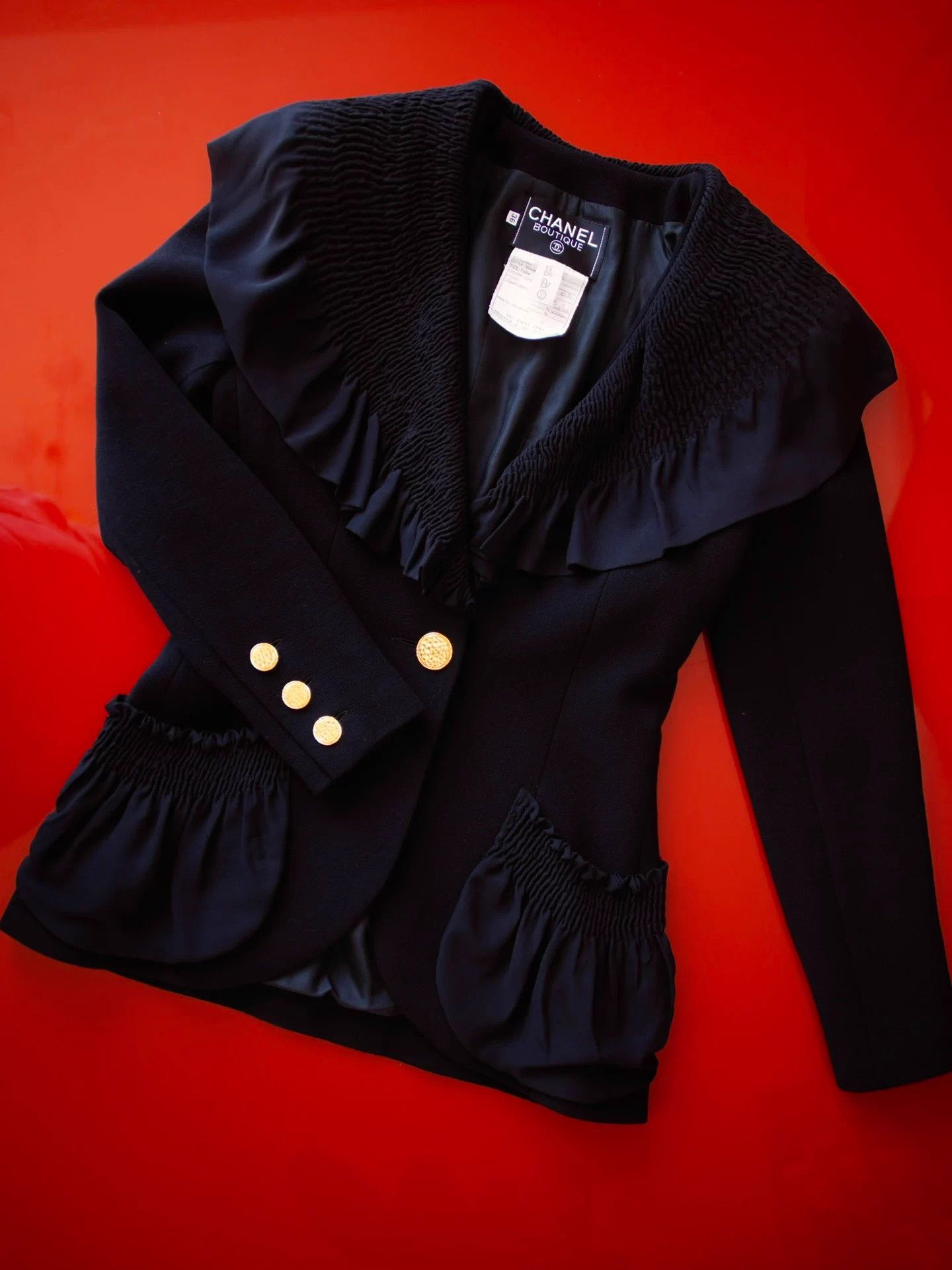 Chanel Chanel Vtg Black & Gold Wool-Silk Ruffled Lapel Blazer FR36 Size XS / US 0-2 / IT 36-38 - 2 Thumbnail