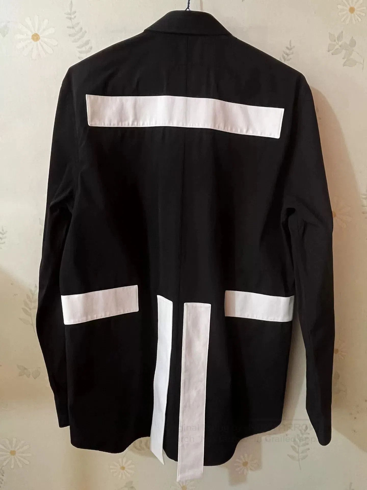 Givenchy Givenchy Men's Black Long-Sleeve Shirt. Size US M / EU 48-50 / 2 - 2 Thumbnail